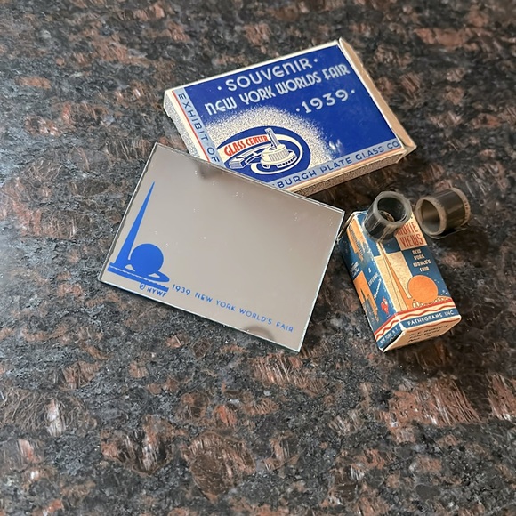 1939 Worlds Fair Souvenirs - 2 - Picture 1 of 3